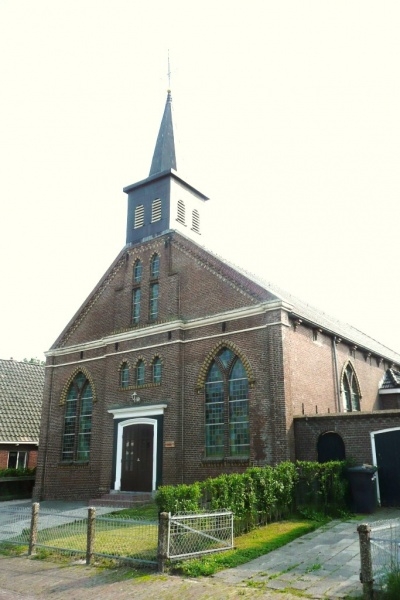 400px-09479_Paessens_Moddergat_PKN._vm.Ger.Kerk_1912_Seewei_Fr._foto._Jelle_Visser_Dokkum